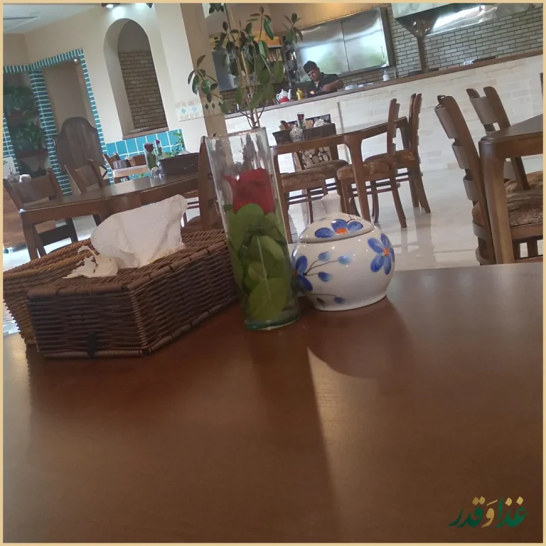 رستوران دو نون