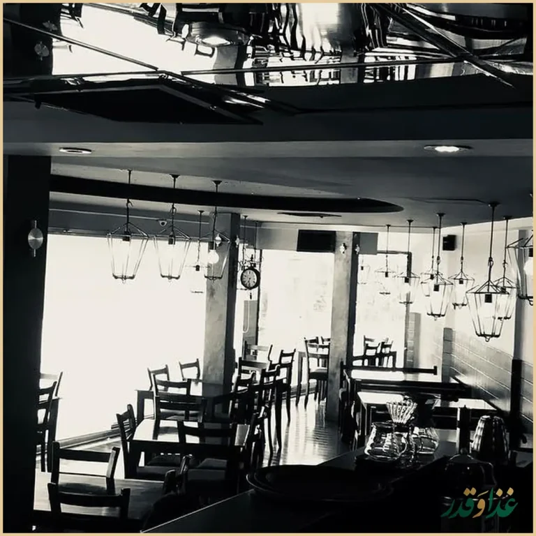 کافه رستوران ۱۳