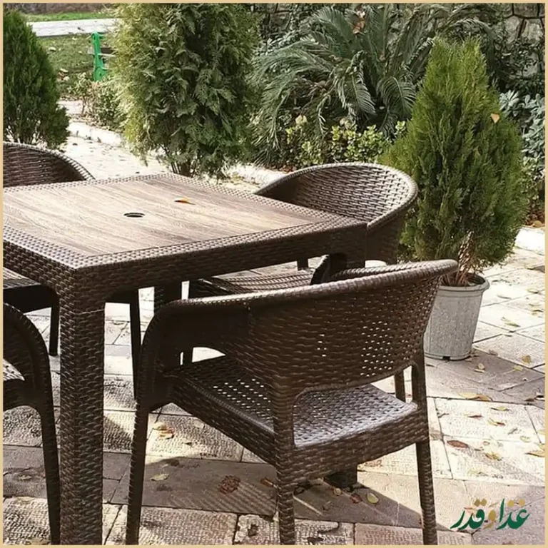 کافه رستوران هشت درجه