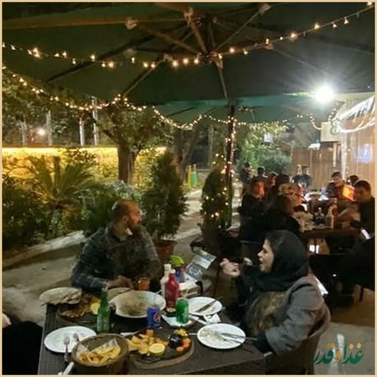 کافه رستوران هشت درجه