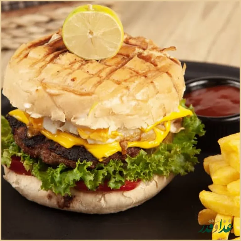 رستوران طاووس