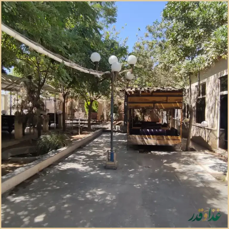 سفره خانه سنتی گل یخ