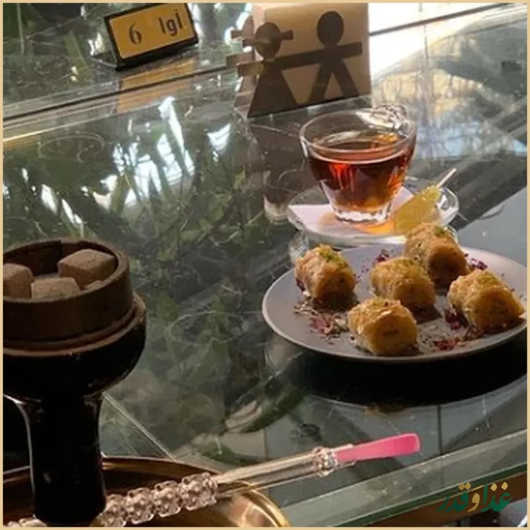 کافه رستوران آوا پلاس