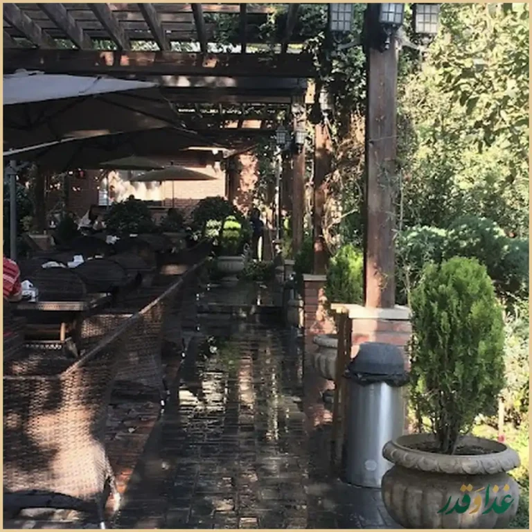 باغ رستوران لرد