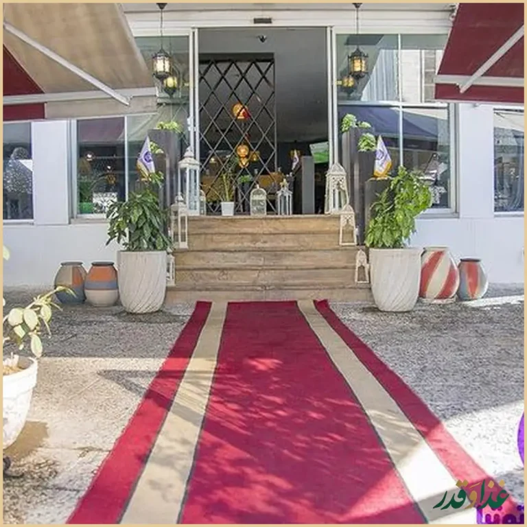 رستوران توتیا