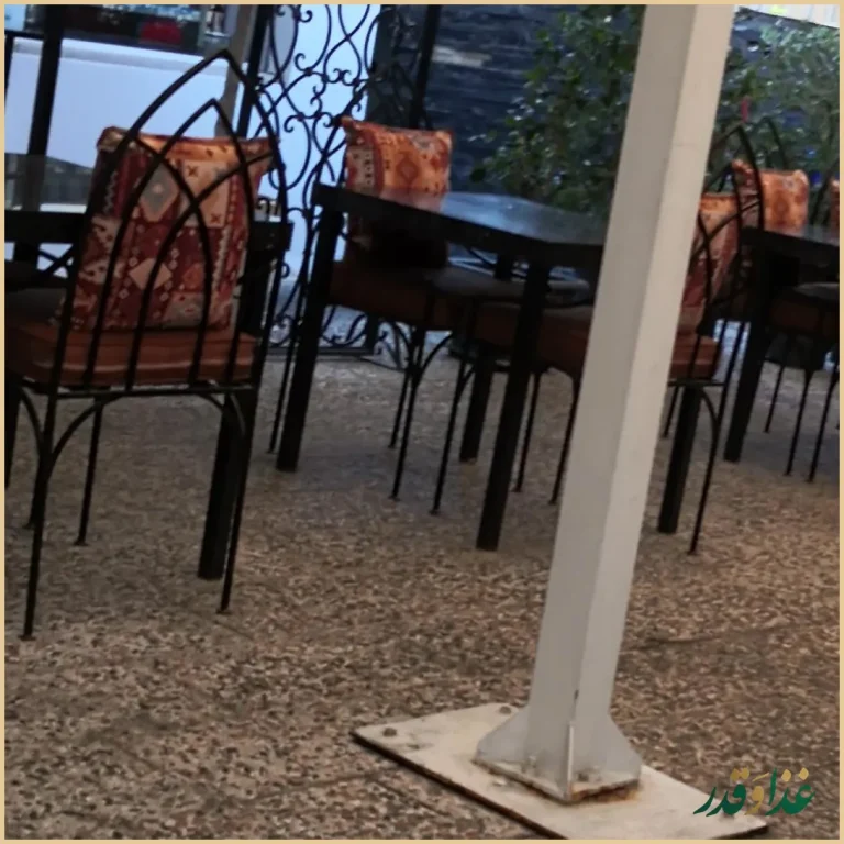 رستوران توتیا