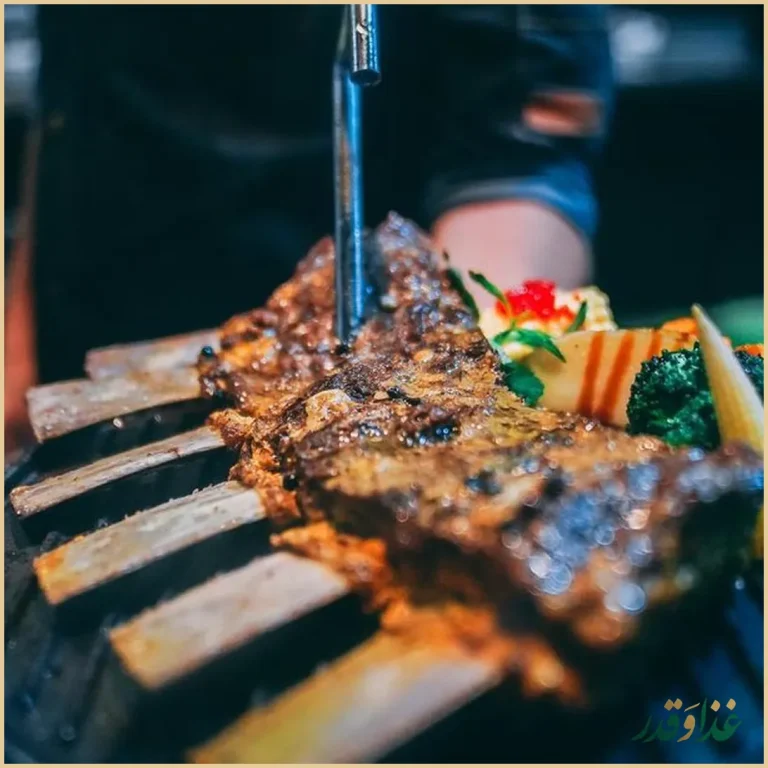 کافه رستوران رزها