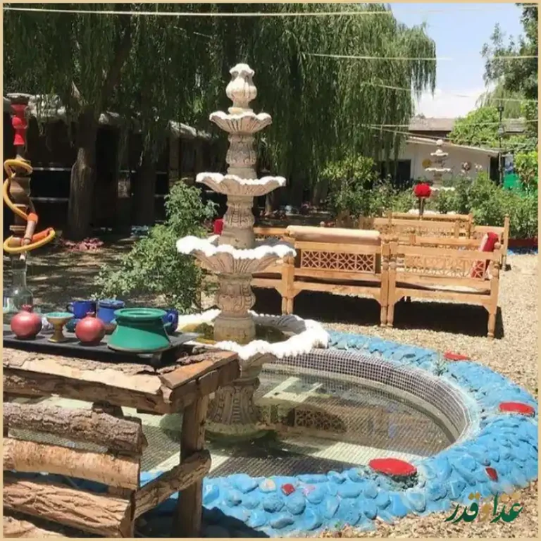 باغچه رستوران برکه