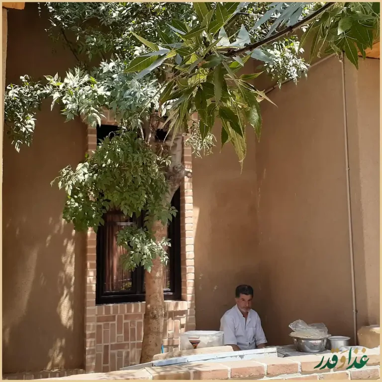 رستوران ایران کوچک