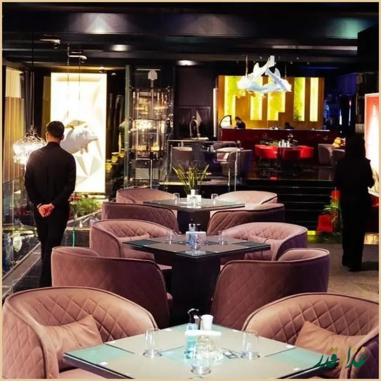 کافه رستوران اسکای لانژ