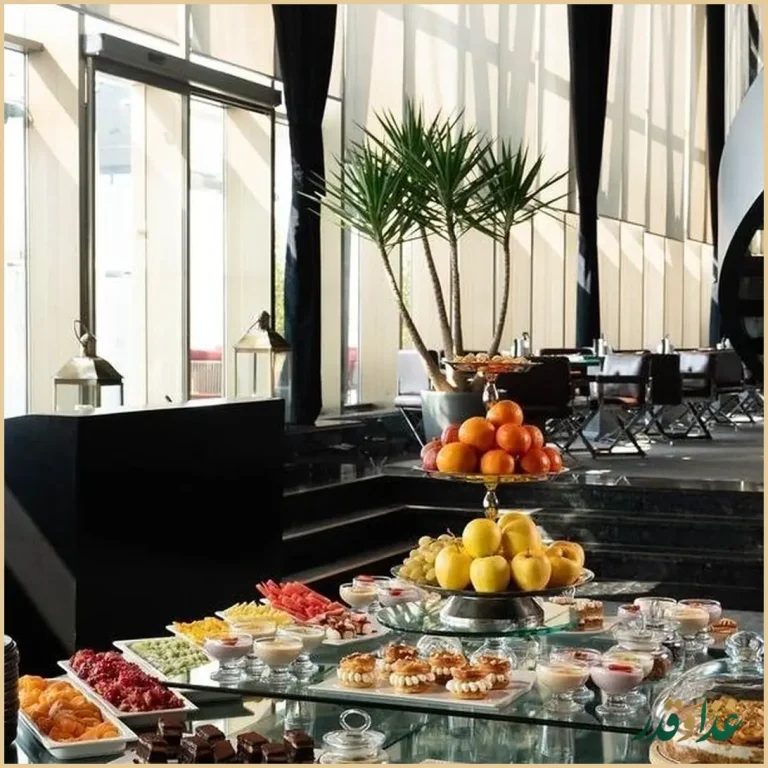 کافه رستوران اسکای لانژ