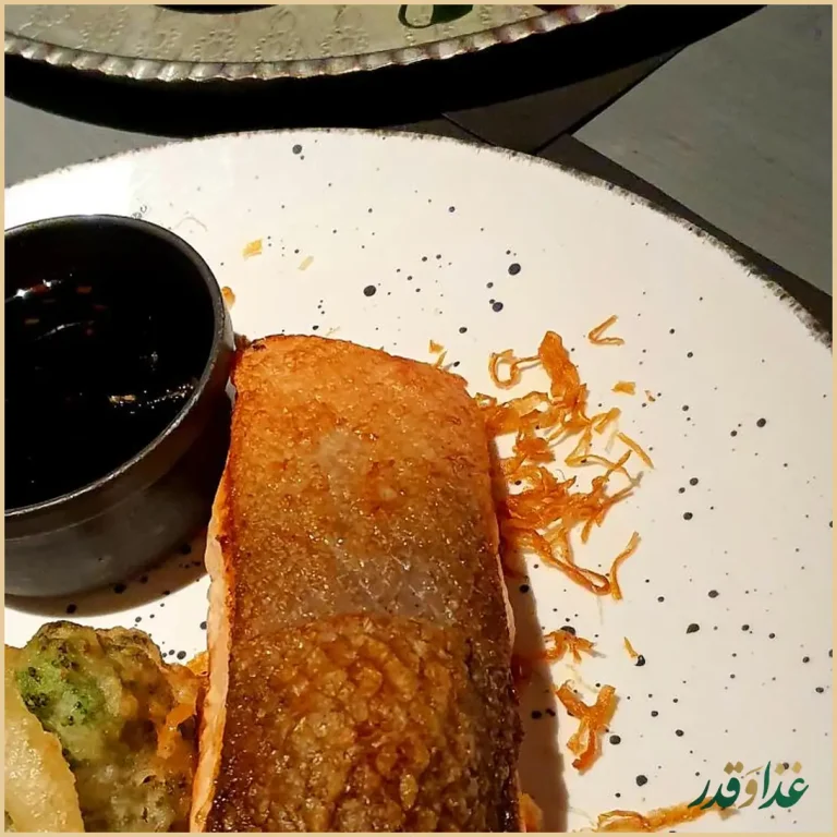 کافه رستوران اسکای لانژ