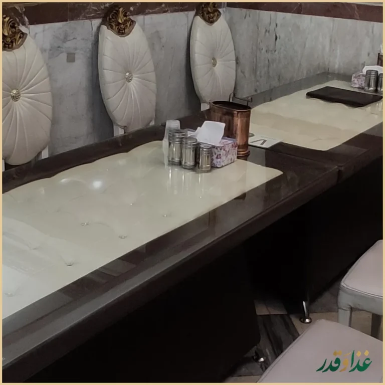 رستوران گل محمدی