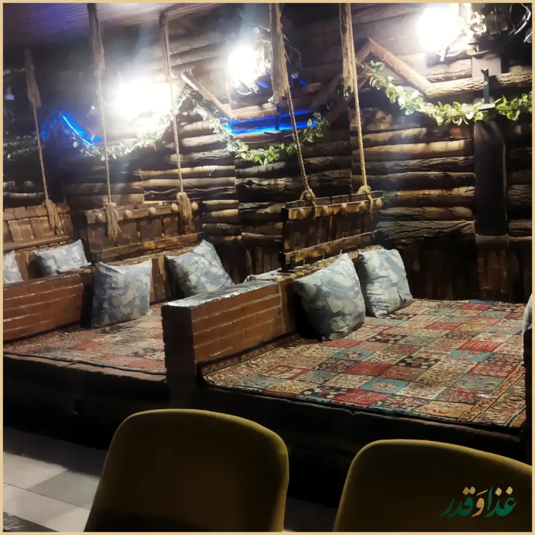 رستوران و سفره خانه کلبه چوبی