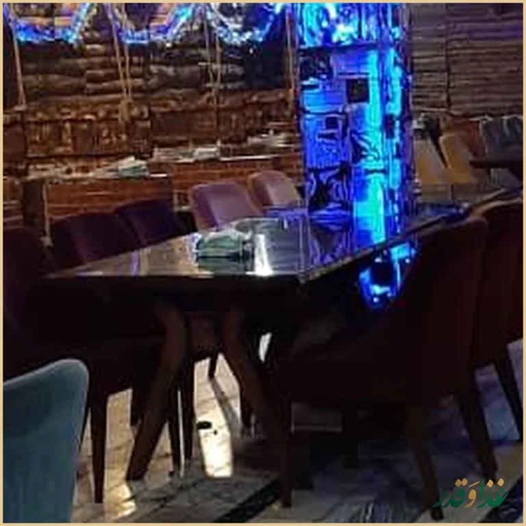 رستوران و سفره خانه کلبه چوبی