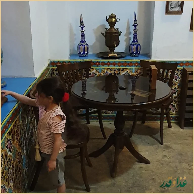 کافه رستوران دارالخلافه