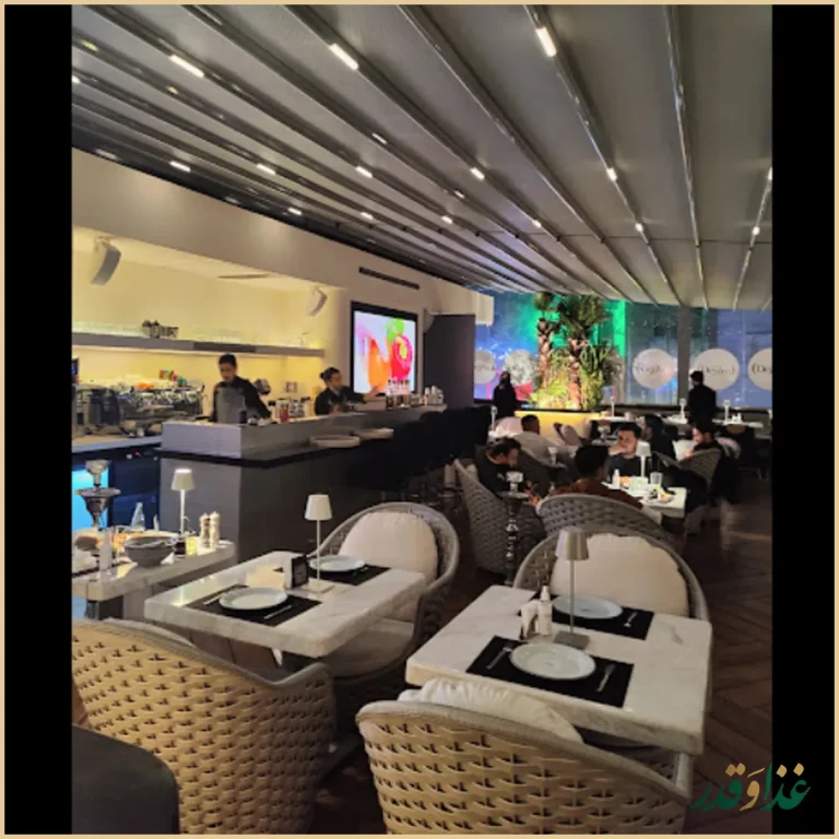 کافه رستوران دژاوو