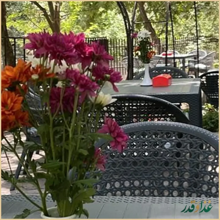 رستوران شب نشین