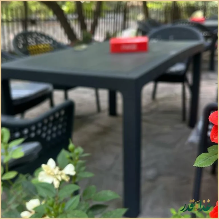 رستوران شب نشین