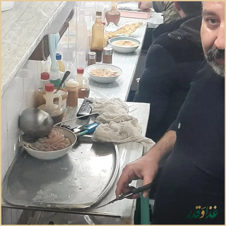 طباخی منوچهر