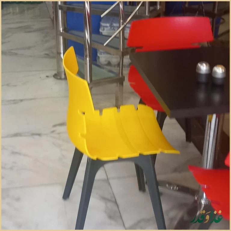 هات داگ خوران ولیعصر