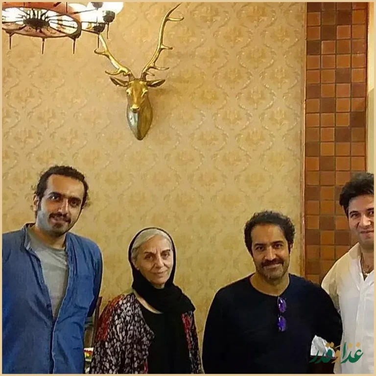 باغ رستوران مهروماه