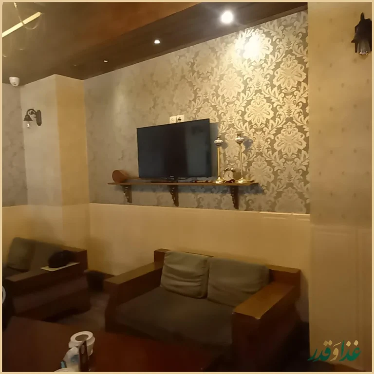 کافه رستوران دفینه