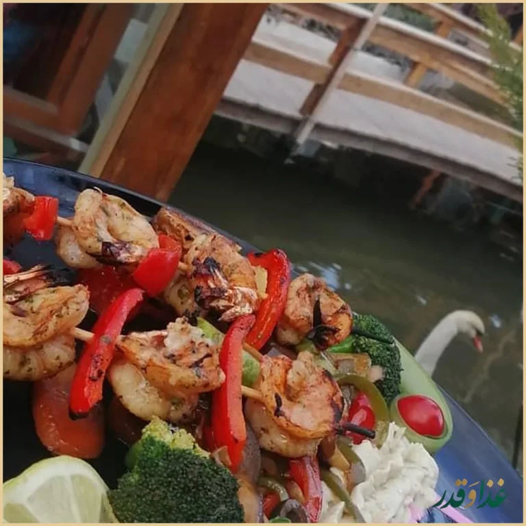 کافه رستوران قو سفید