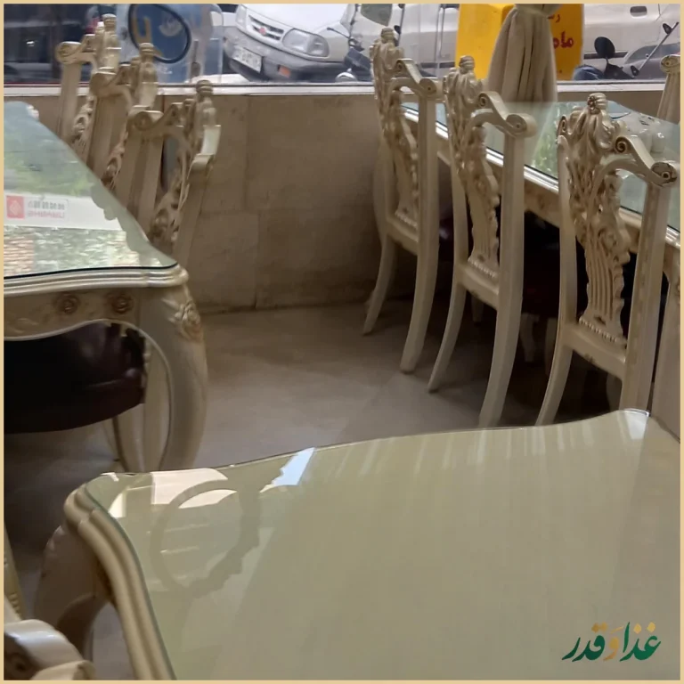 رستوران ماه و مهر