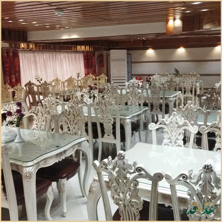 رستوران ماه و مهر