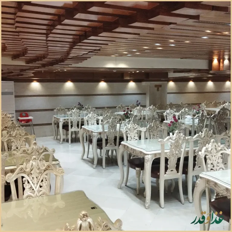 رستوران ماه و مهر