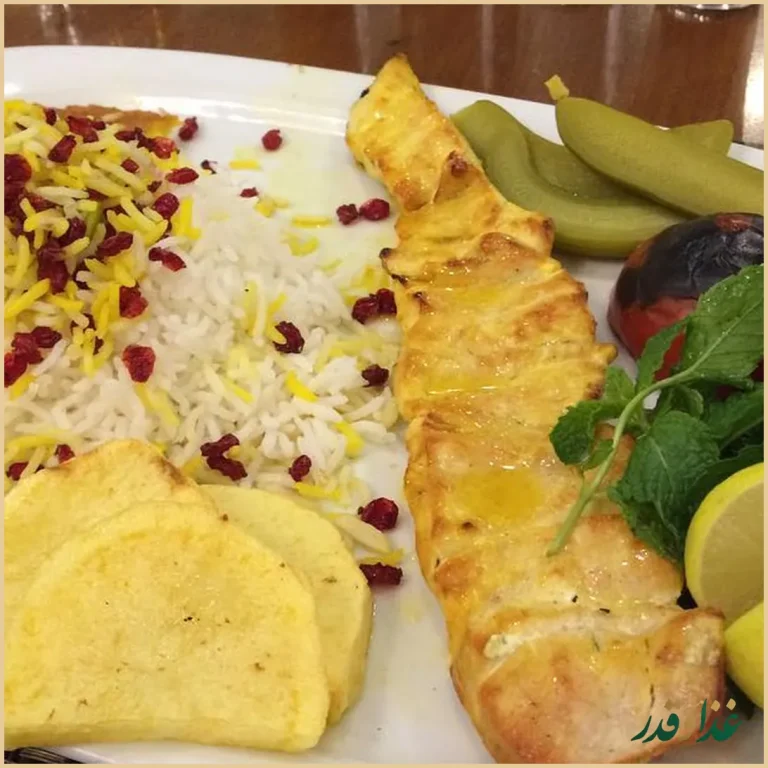 رستوران آبشار منصور