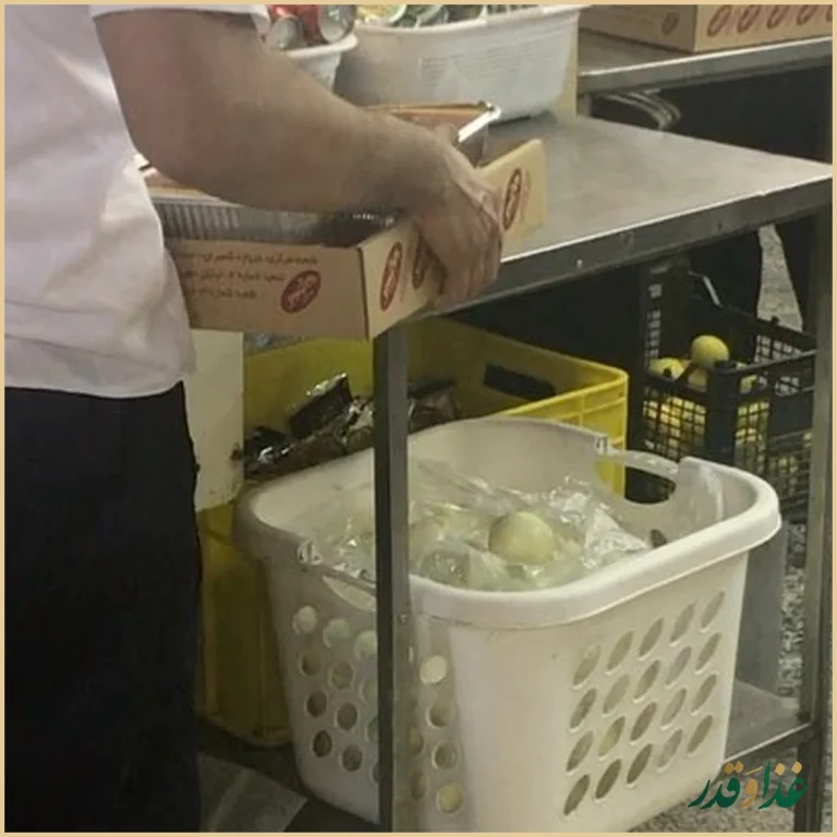 رستوران آبشار منصور