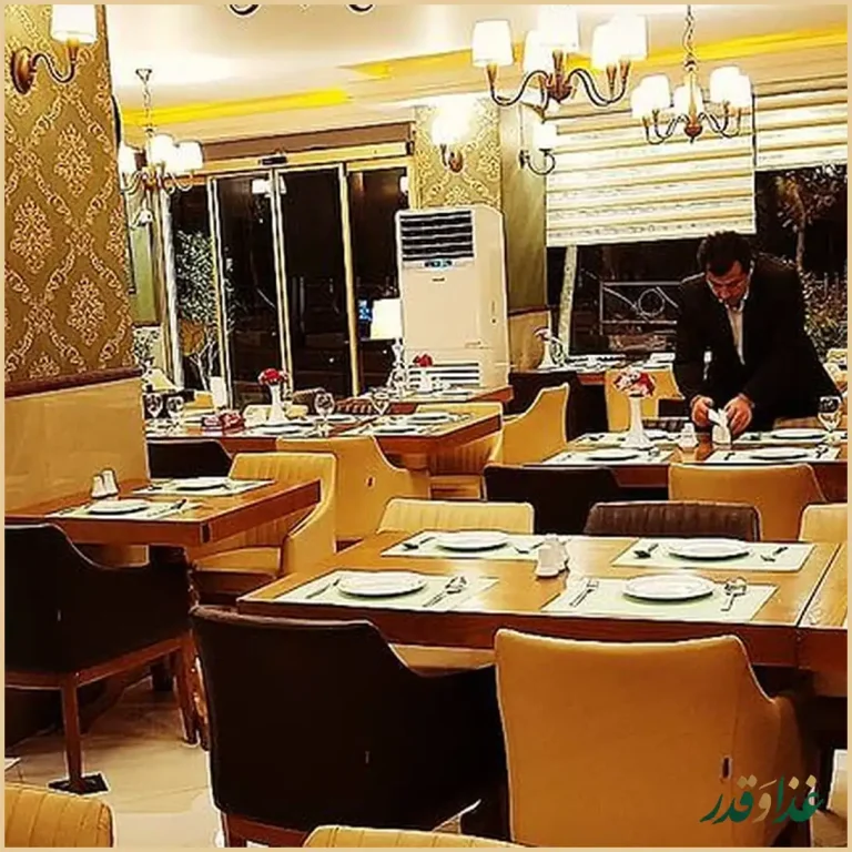 رستوران آبشار منصور