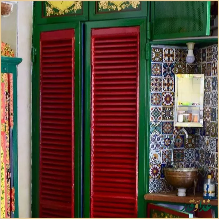 رستوران گیاهی مهر میترا بیرون بر