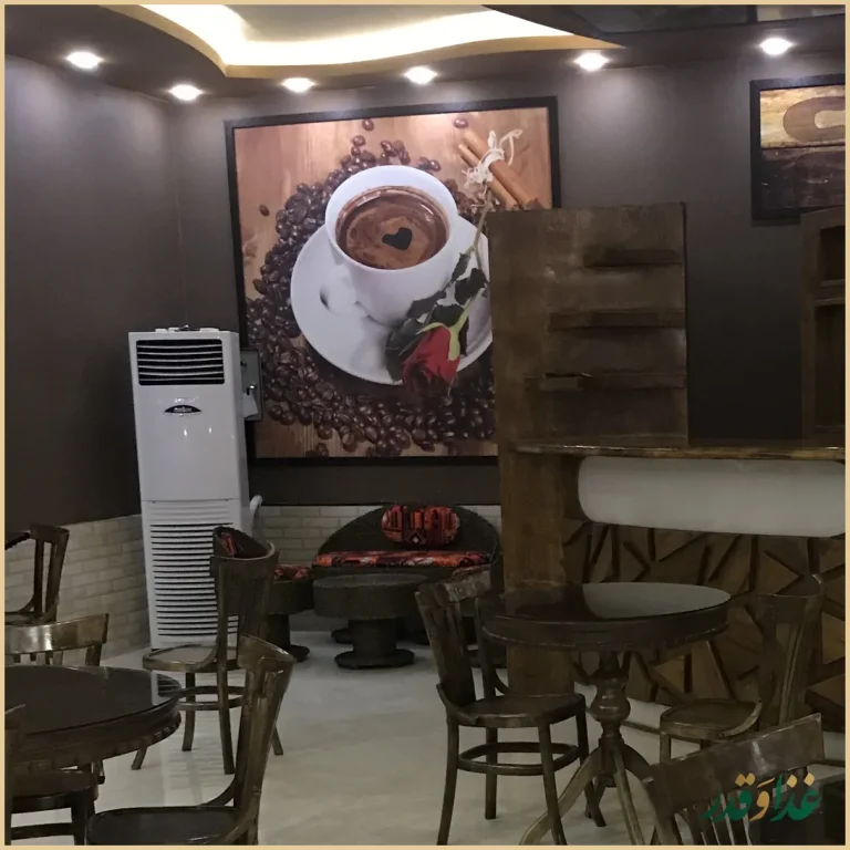 باغ رستوران شب نشین