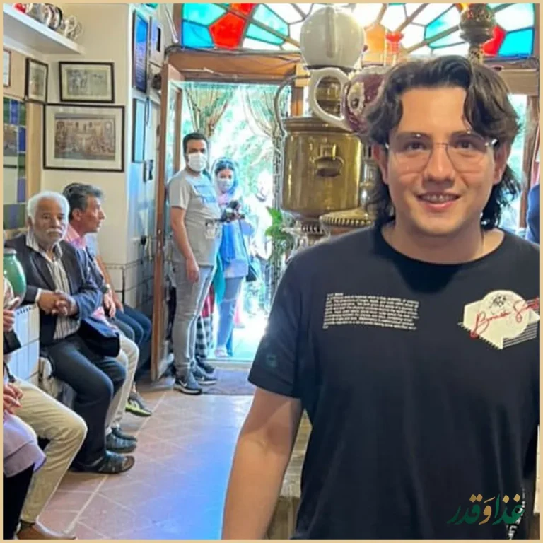 دیزی سرا آذری