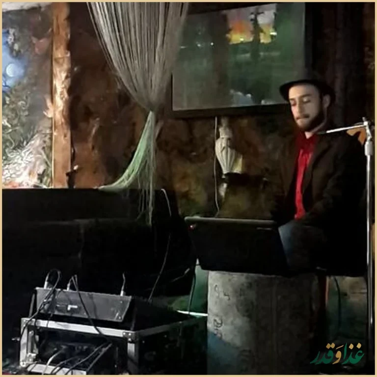 کافه رستوران قلهک دره