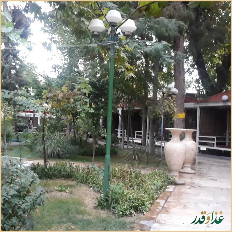 رستوران باغ گلستان