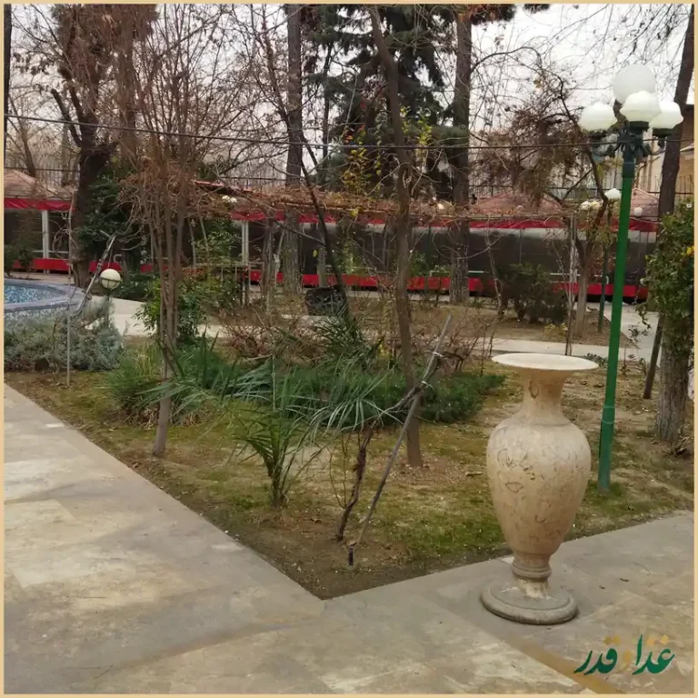 رستوران باغ گلستان