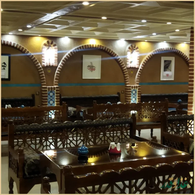 کافه رستوران چکاوک