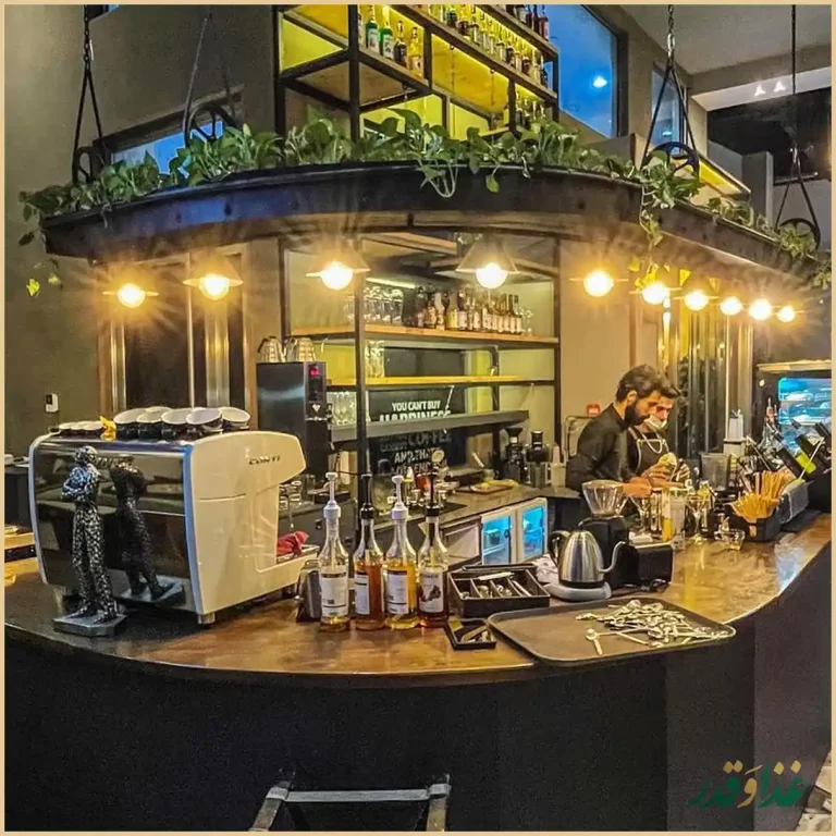 کافه رستوران ولفز دن