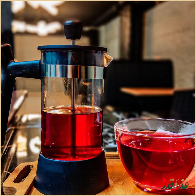 کافه رستوران سُکارو