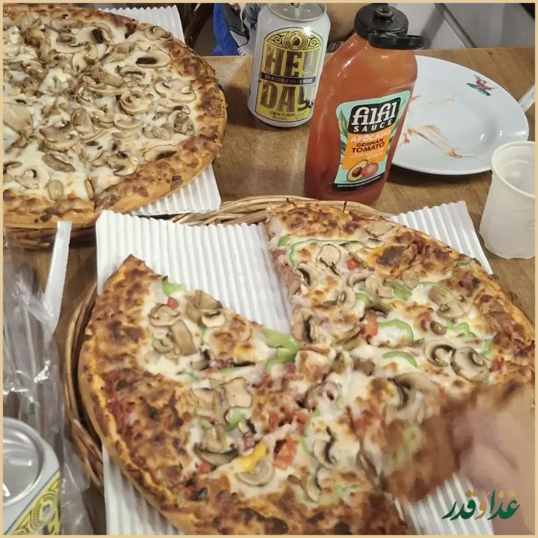 پیتزا در ب در