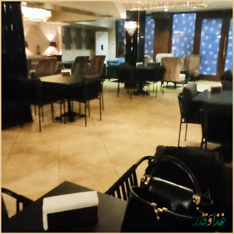 رستوران چاى بار سلاطين