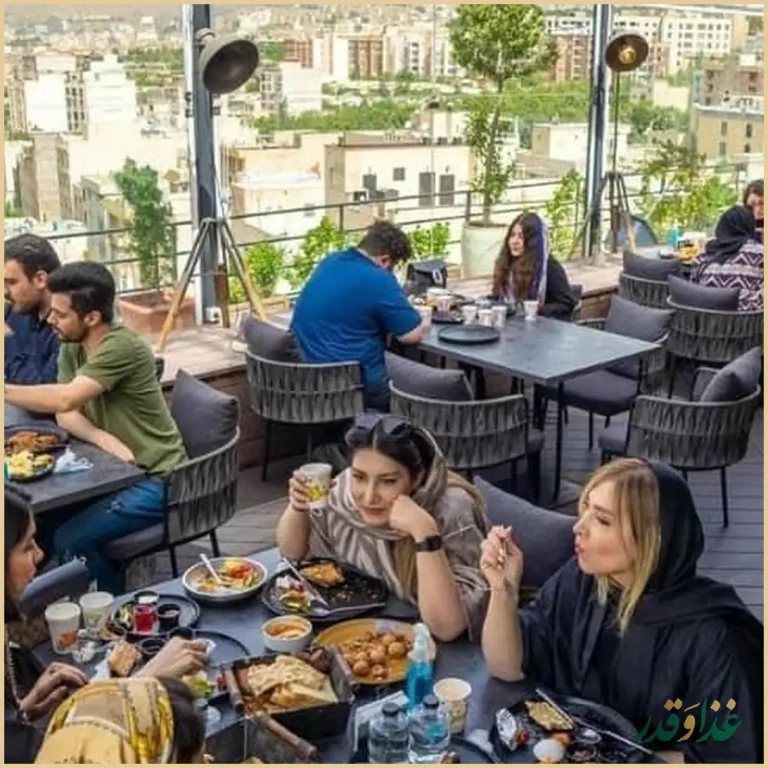 کافه رستوران رزمیلو