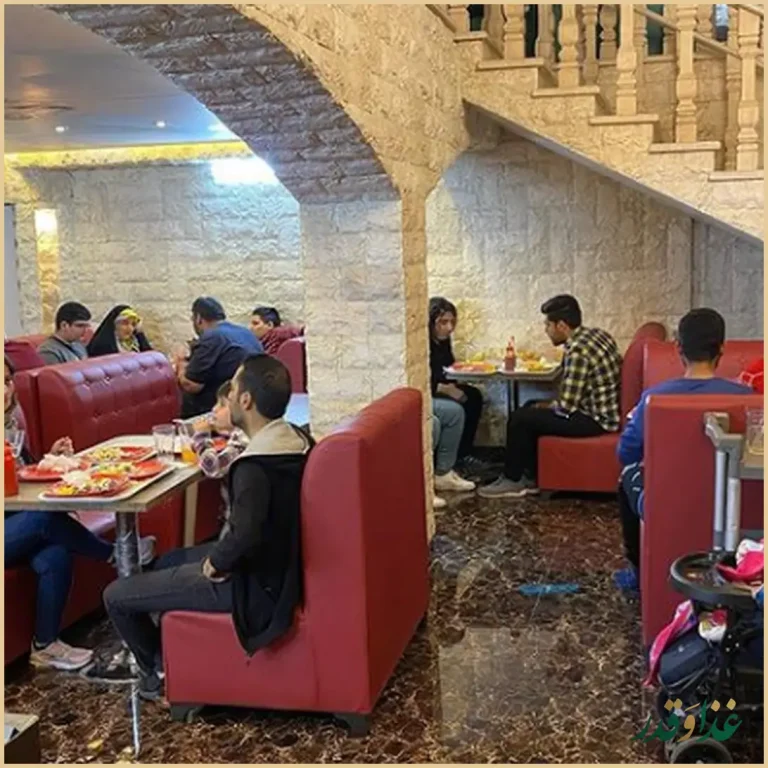 رستوران پیزپز