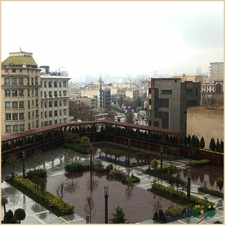 فود کورت سانا سنتر