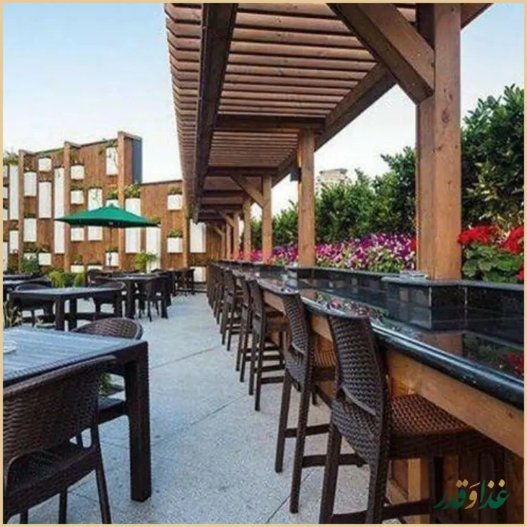 فود کورت سانا سنتر