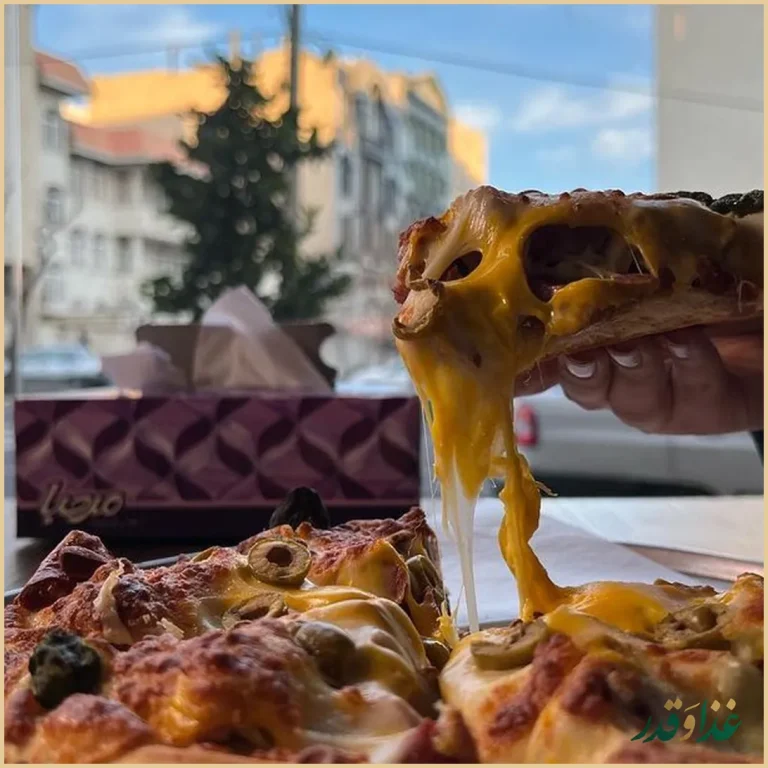 پیتزا سه فر